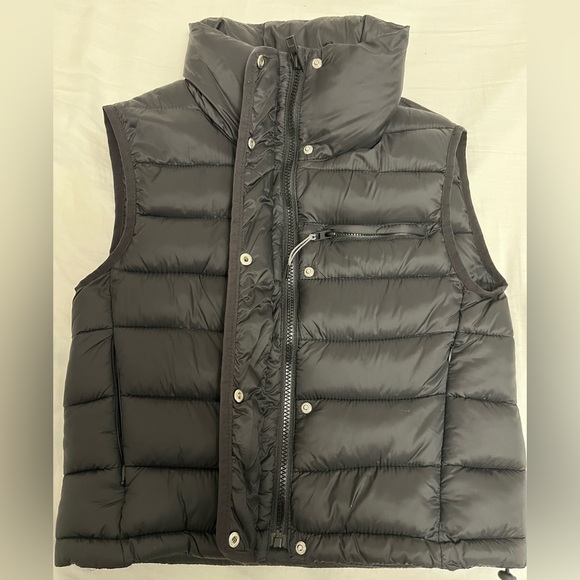 Zara black puffer vest - Picture 2 of 4